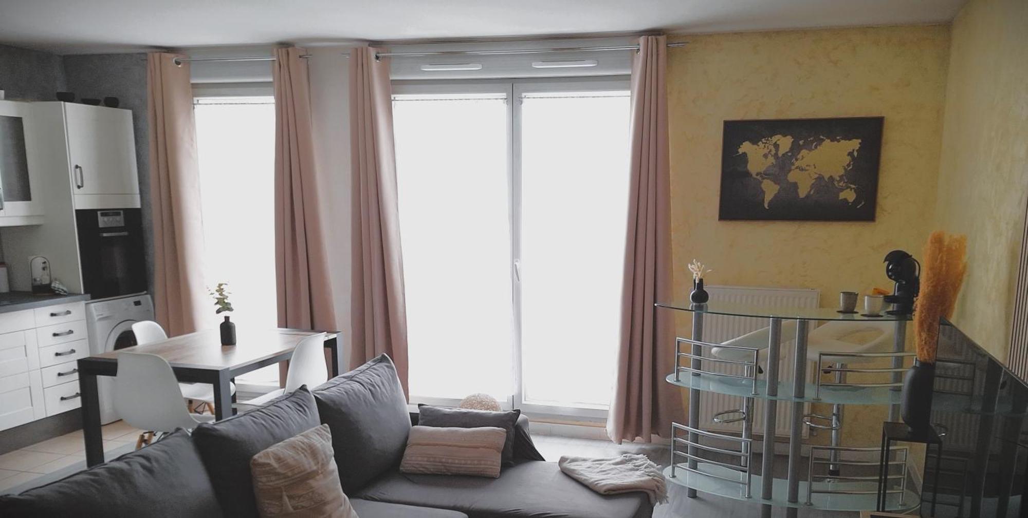 Cosy Appart - Balcon, Parking, Spacieux T2 - Proche Eurexpo Stade Saint-Priest  Eksteriør billede