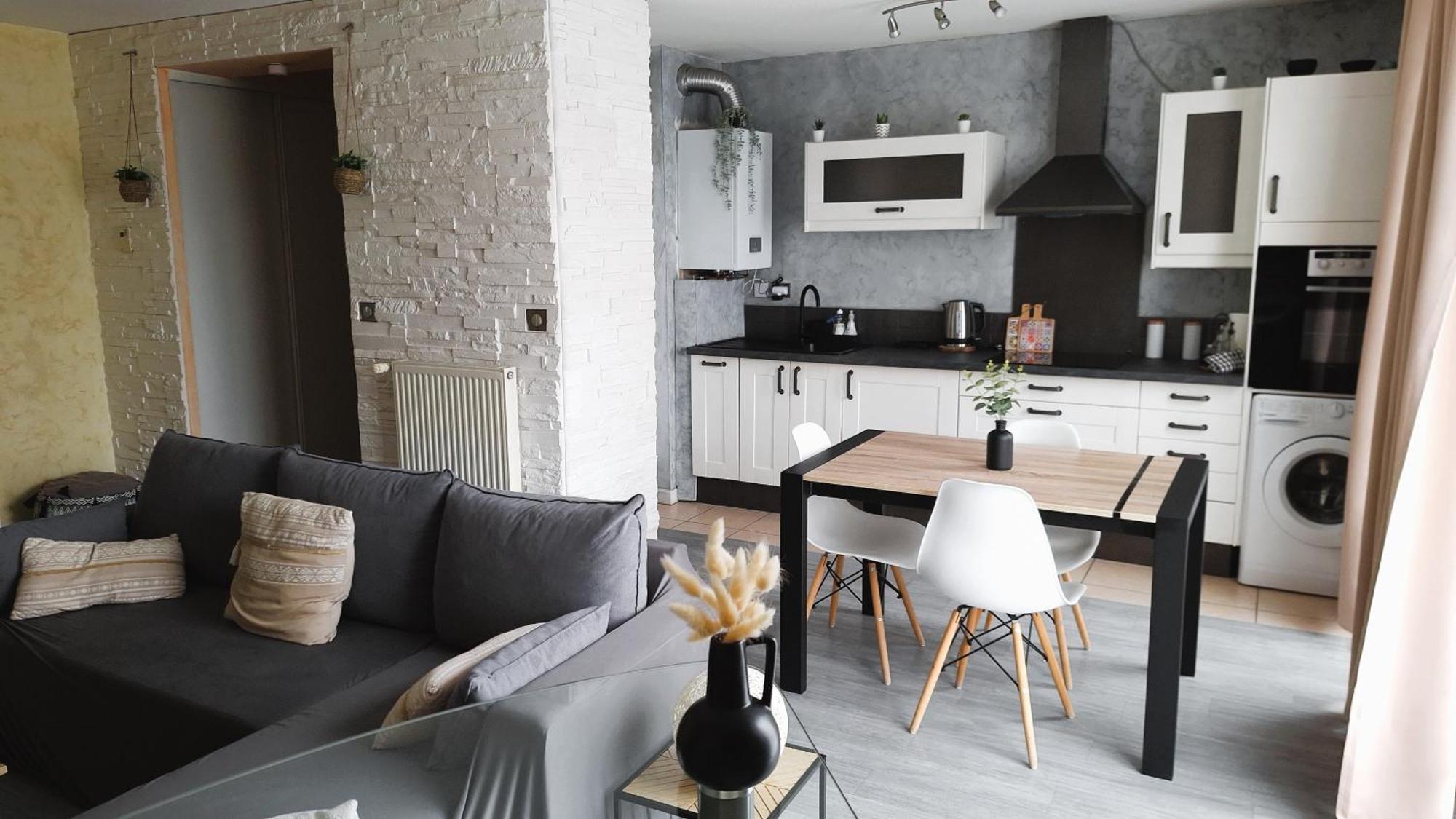 Cosy Appart - Balcon, Parking, Spacieux T2 - Proche Eurexpo Stade Saint-Priest  Eksteriør billede